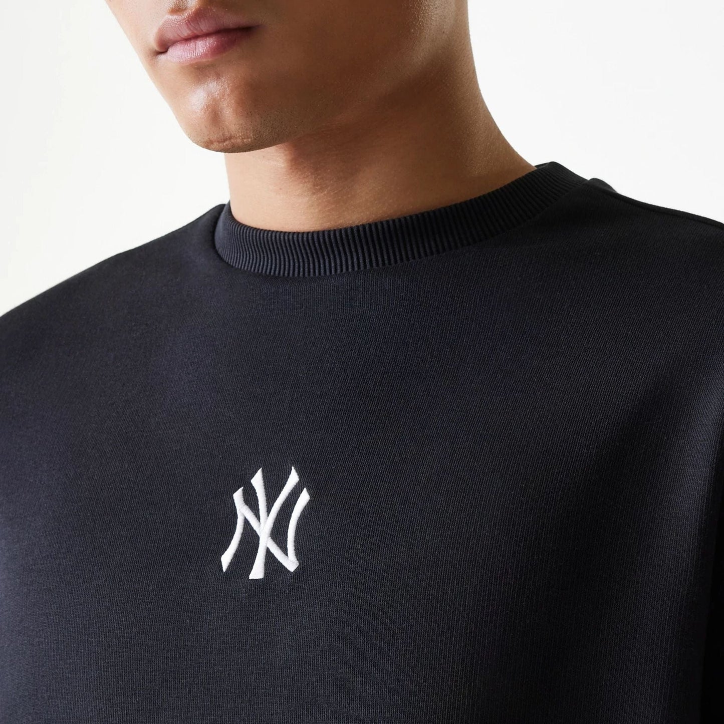 New Era Felpa Girocollo Oversized New York Yankees MLB League Essential Midi - 60675776