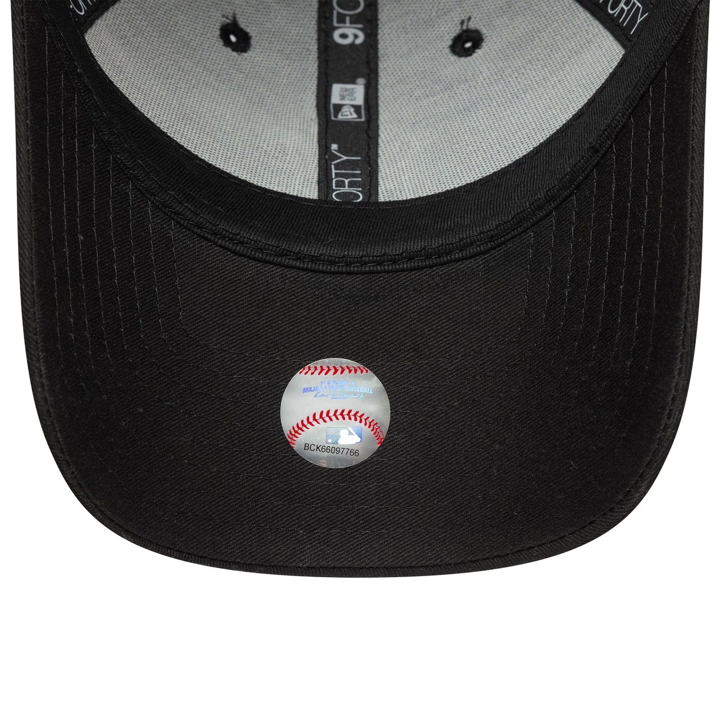 9FORTY New York Yankees MLB Team Outline - 60759089
