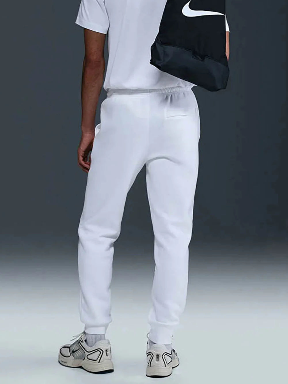 Nike Club Men's Joggers - FN3787-100