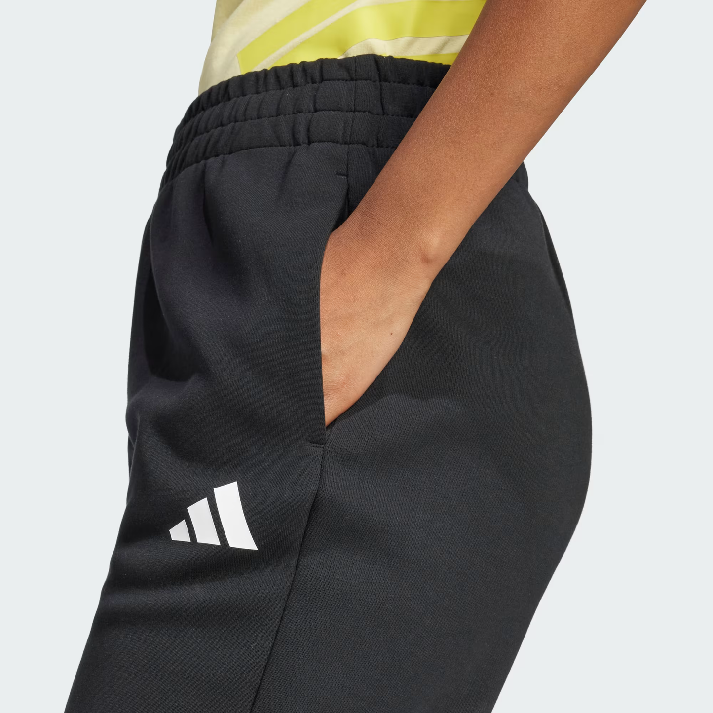 Adidas Future Icons Small Logo Pants - JE3977