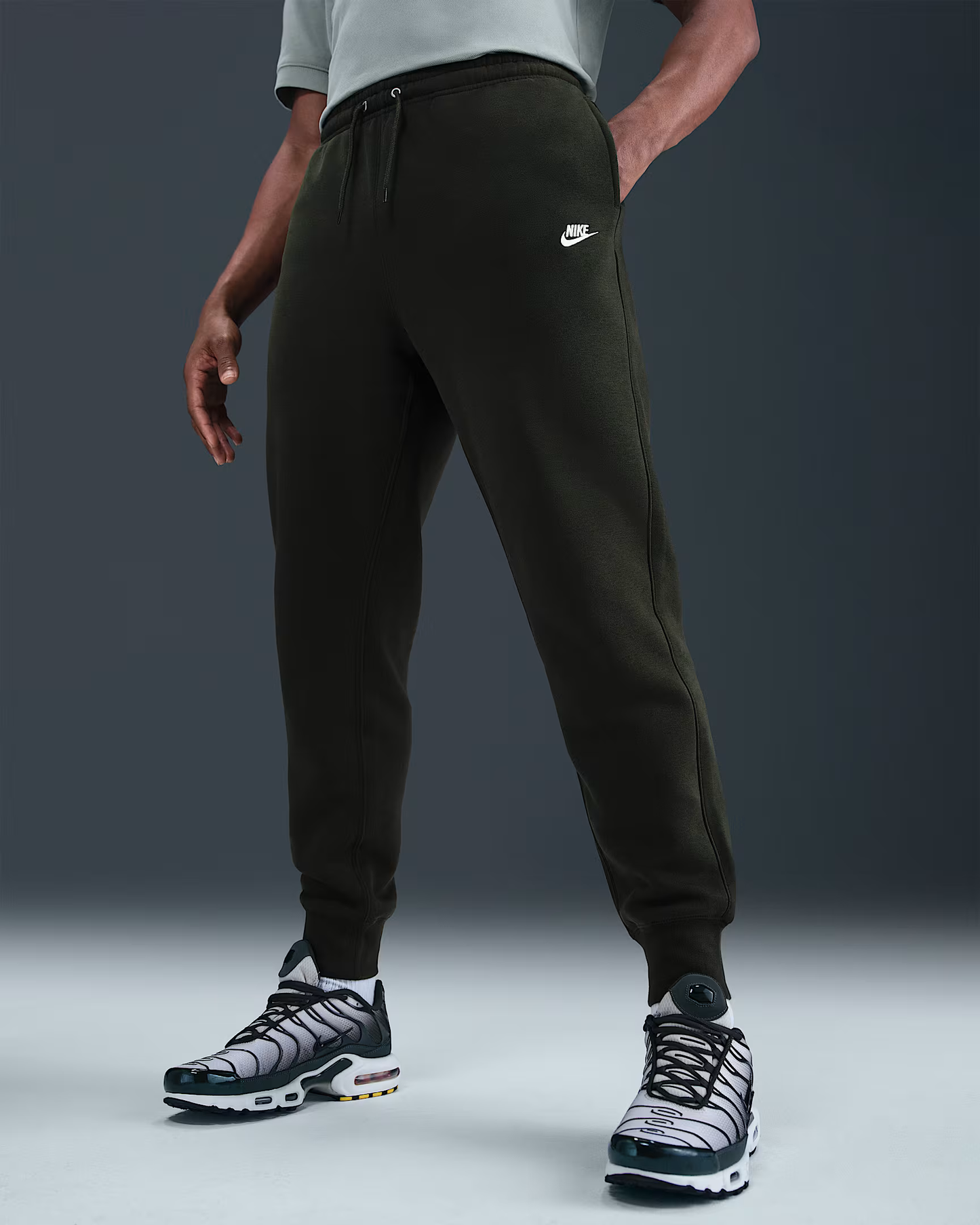 Nike Club Jogger - FN3787-010