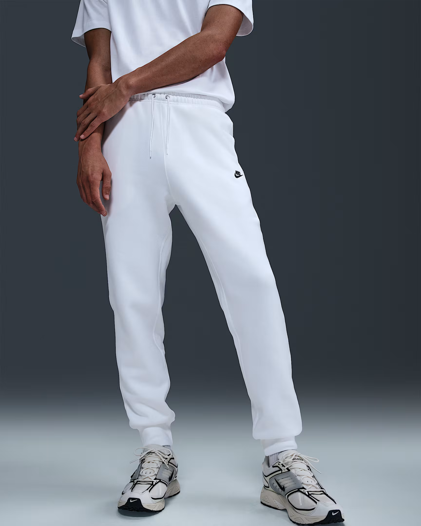 Nike Club Jogger - FN3787-100
