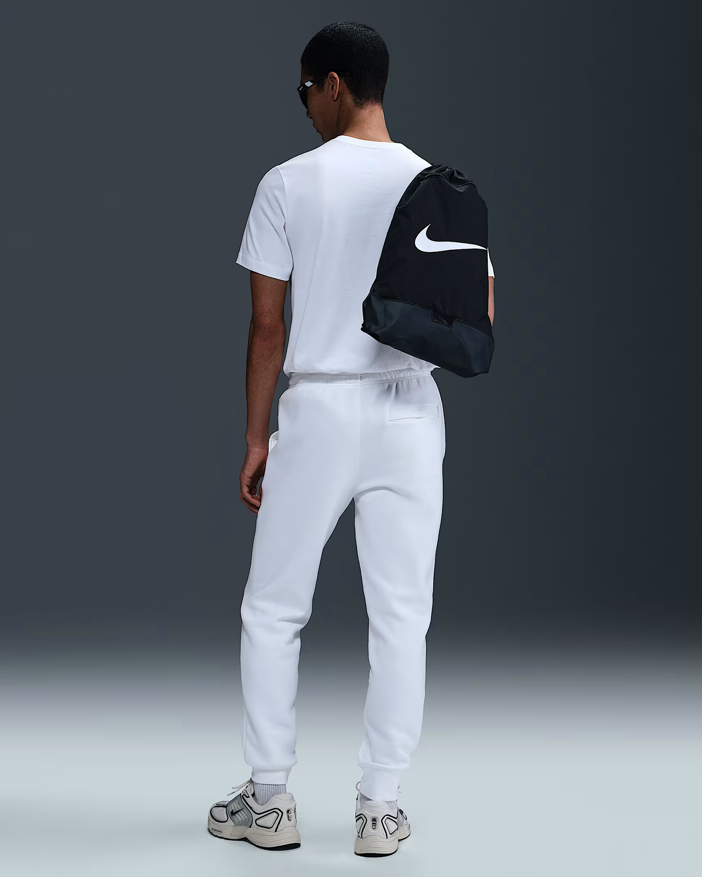 Nike Club Jogger - FN3787-100