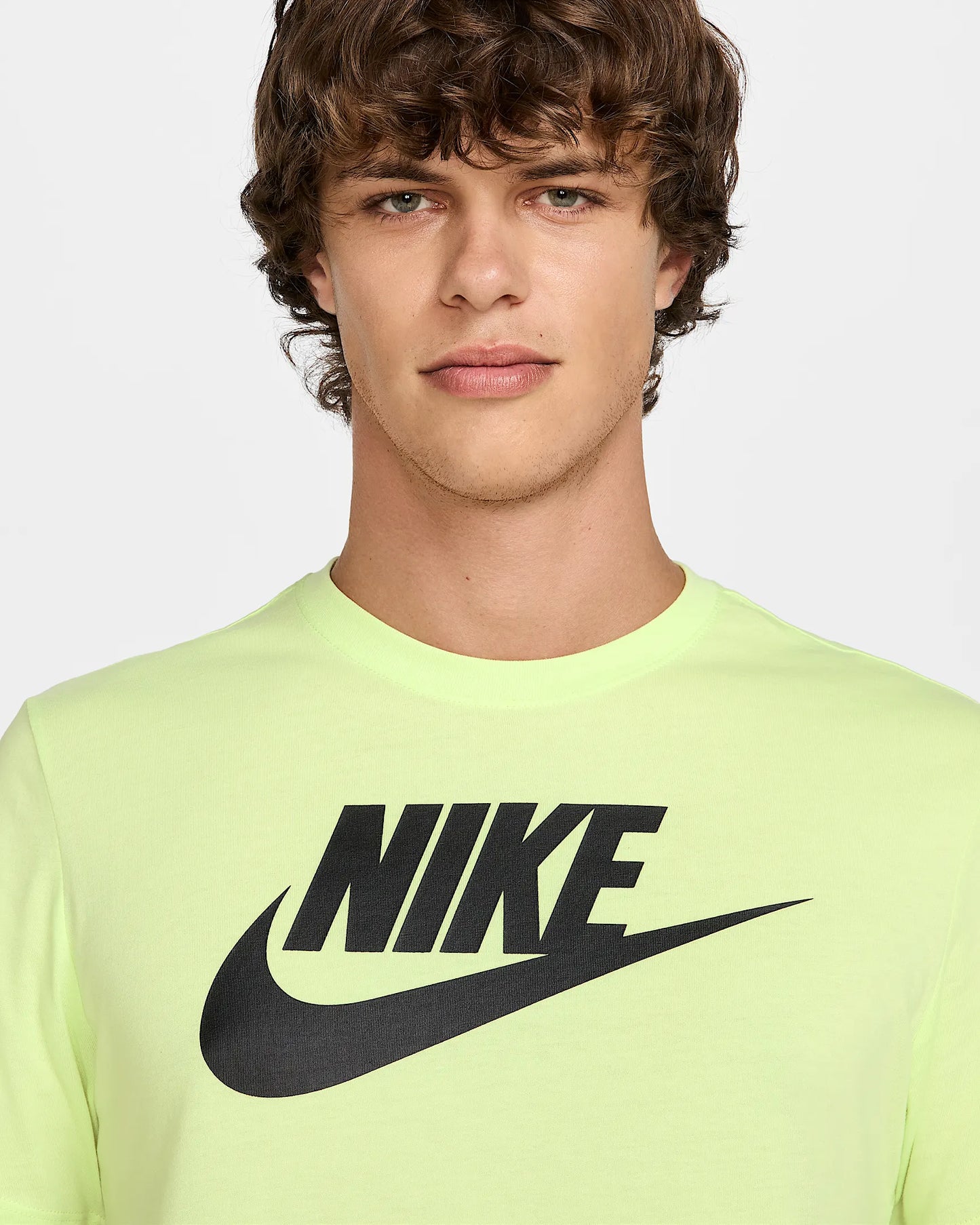 Nike Sportswear Men's T-Shirt - AR5004-737