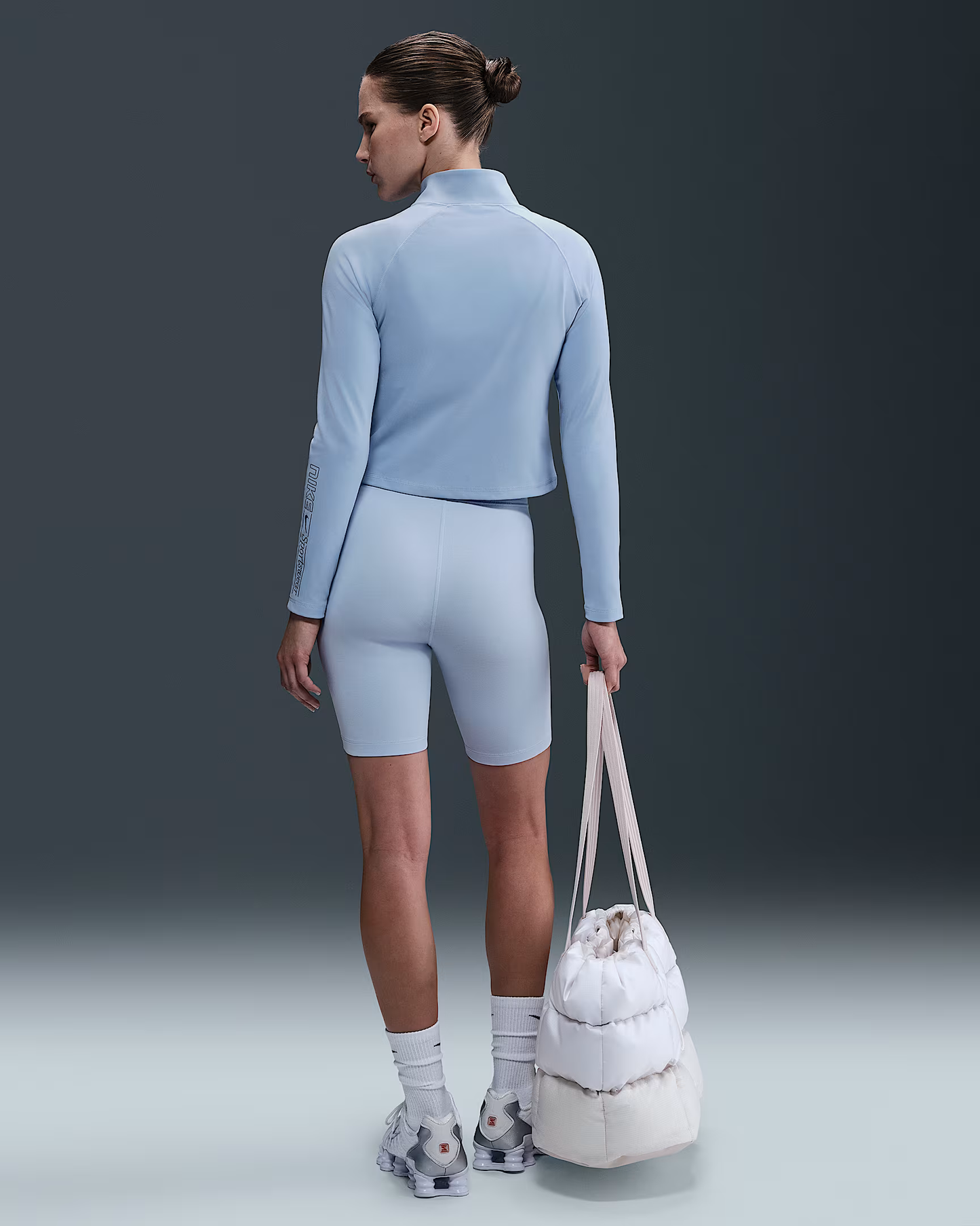 Nike Sportswear Classic Shorts modello ciclista - DV7797-423