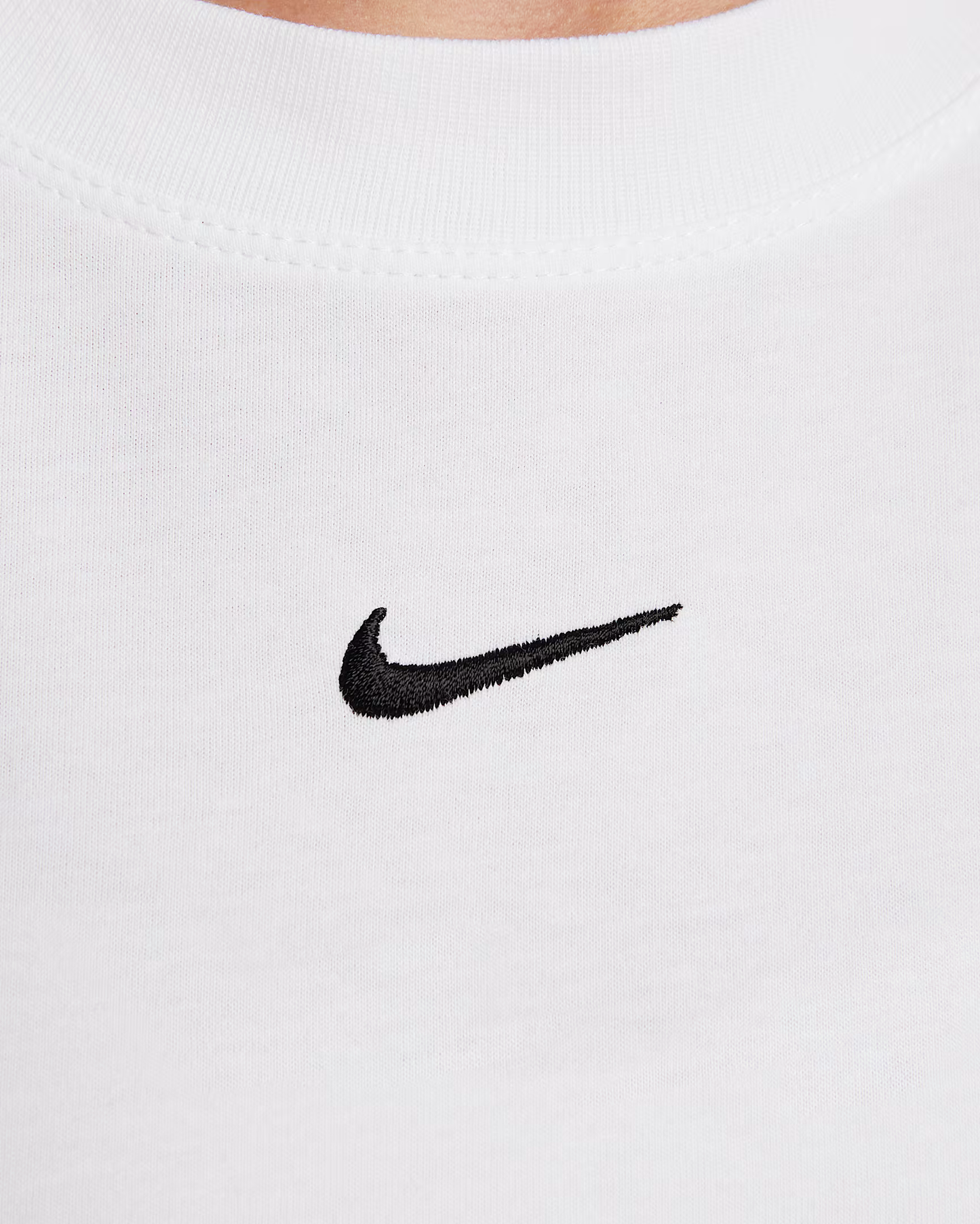 Nike Sportswear Essential T-shirt - FD4149-100