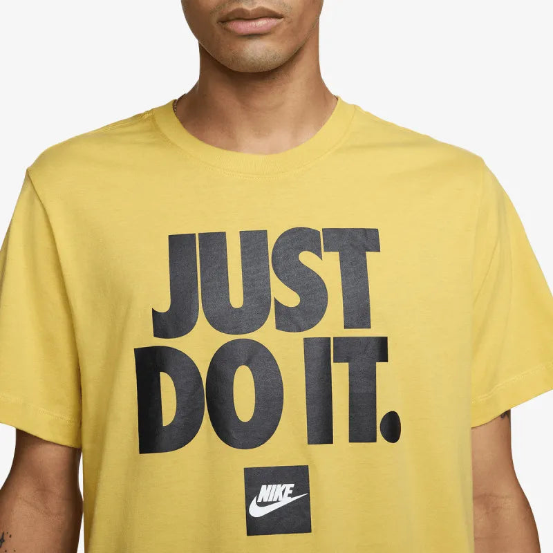 Nike Sportswear T-Shirt - DZ2989-700