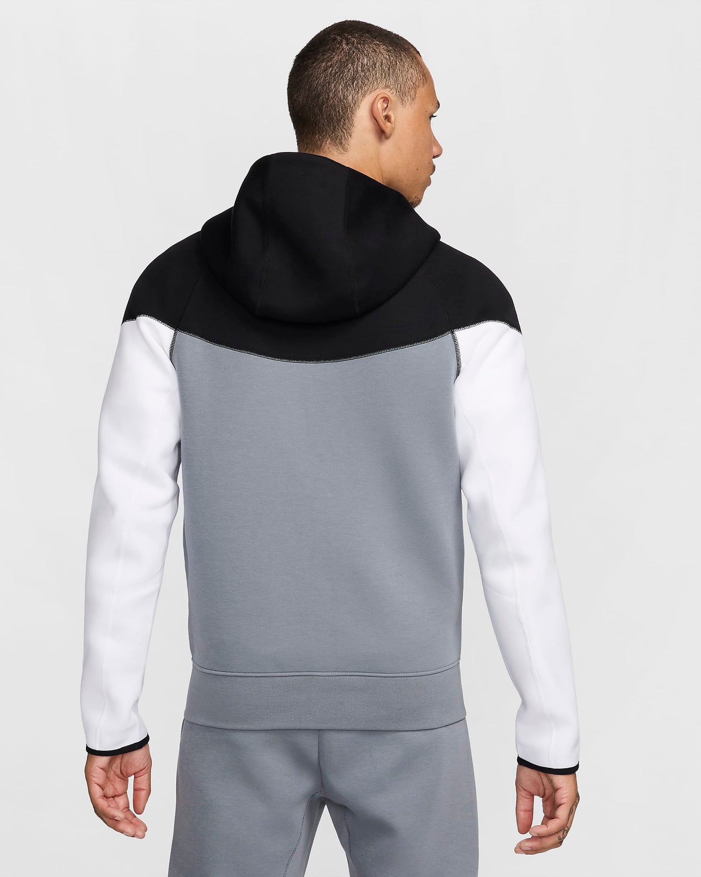 Nike Tech Windrunner - FZ4710FZ4709-011