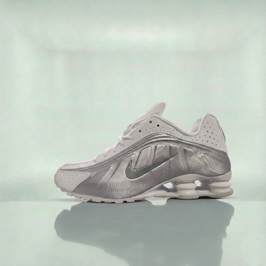 Nike Shox R4 White and Metallic Silver - HQ1988-101