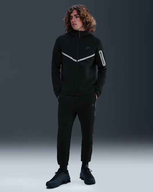 Nike Tech Tracksuit Windrunner - IM6537IM6540-010