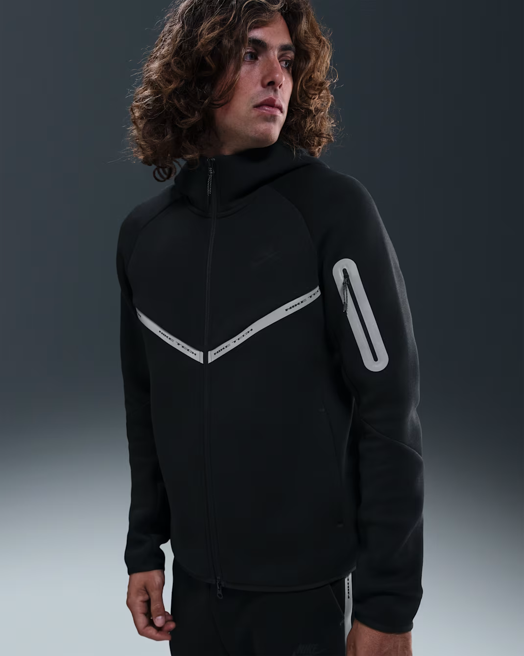 Nike Tech Tracksuit Windrunner - IM6537IM6540-010